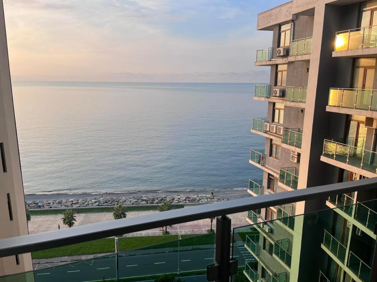 The Fresh Wave Hotel Batumi Exterior photo