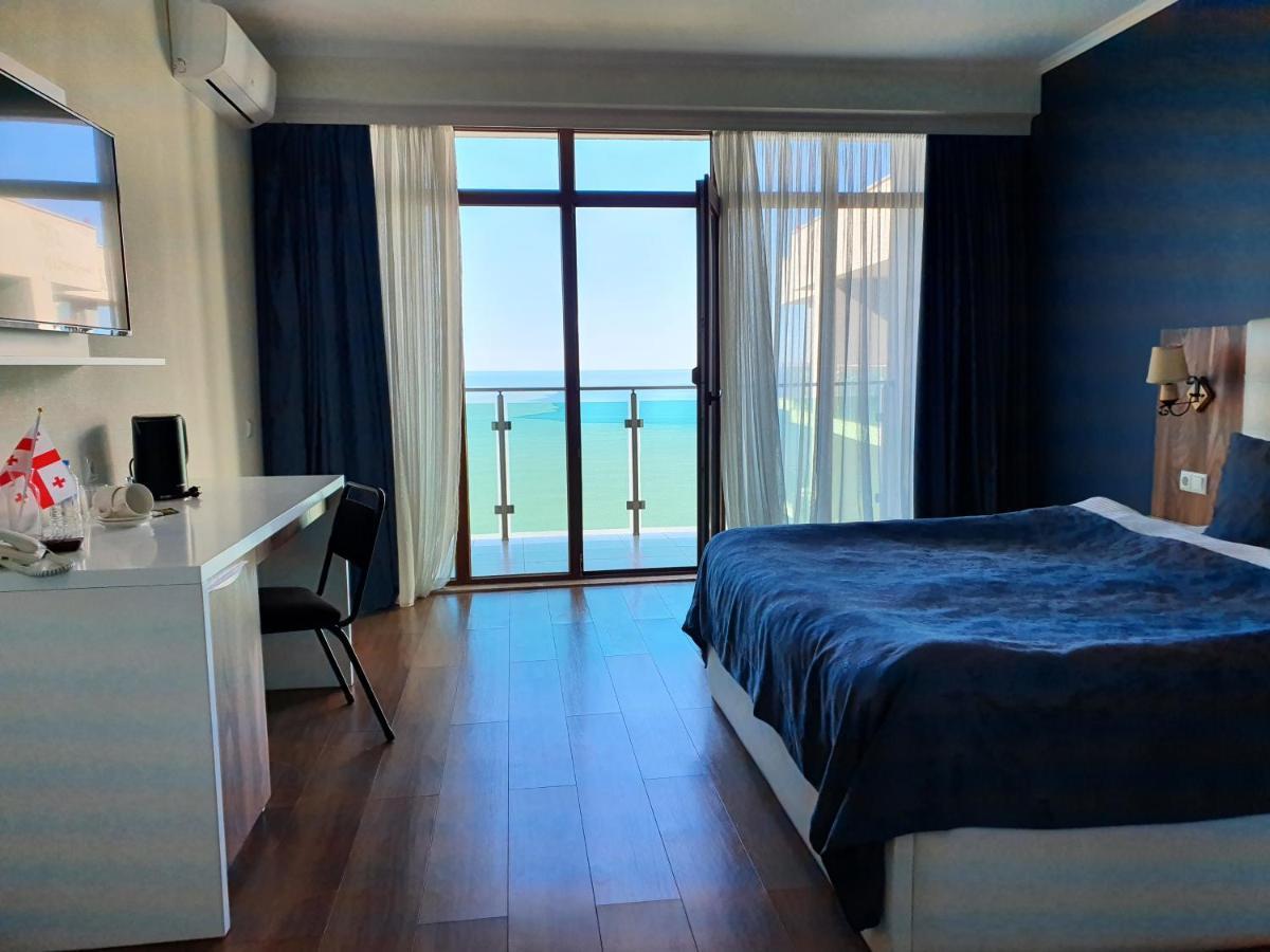 The Fresh Wave Hotel Batumi Exterior photo