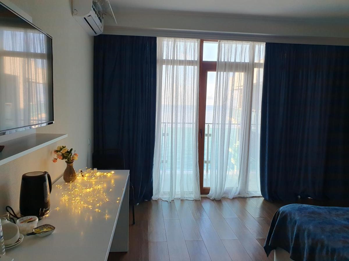 The Fresh Wave Hotel Batumi Exterior photo